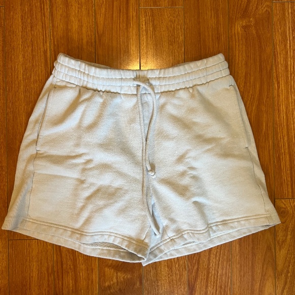 TNA 6" Cozy Fleece Boyfriend Sweatshorts - Picture 2 of 4